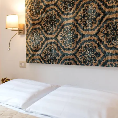 Guest house Karama